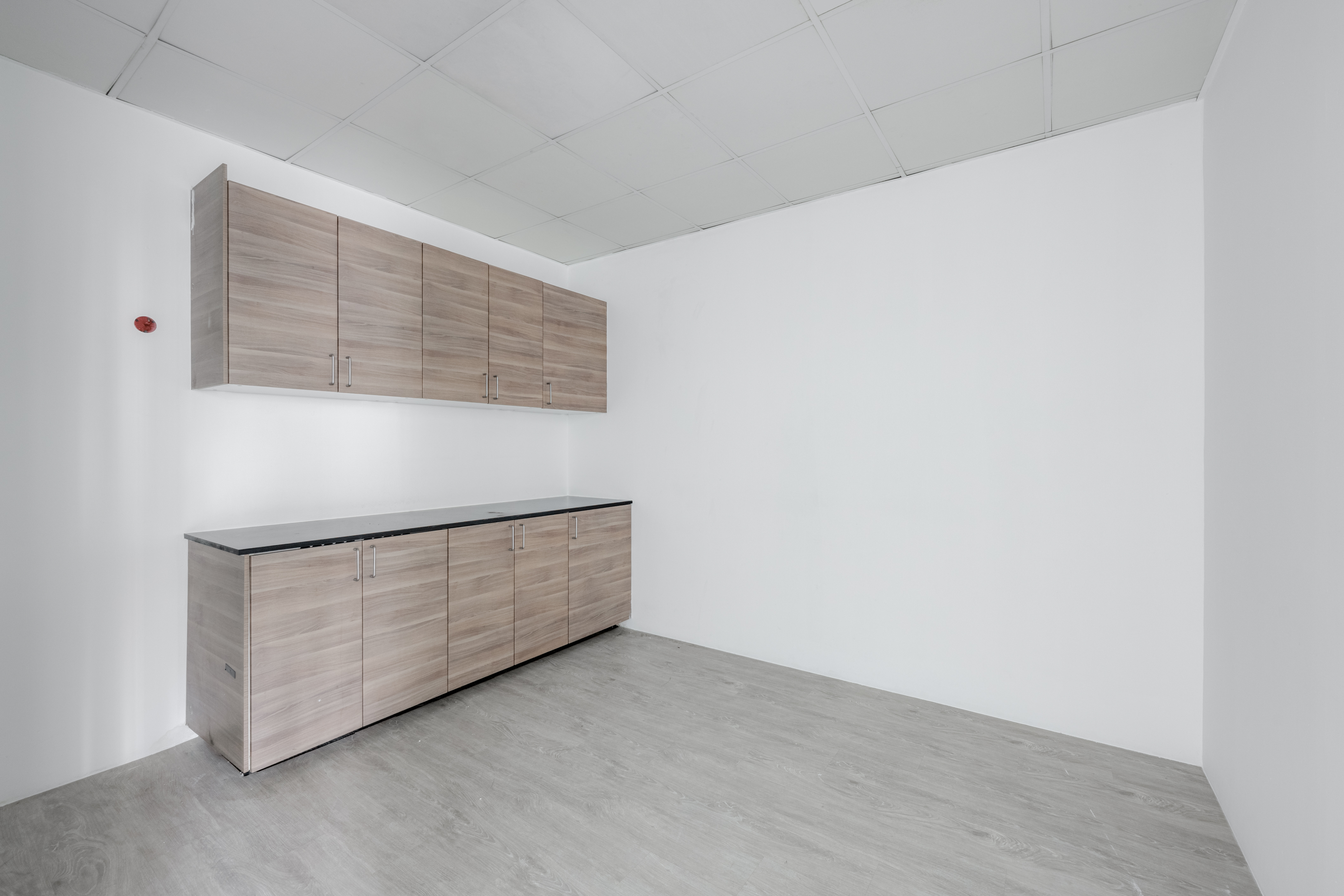 Bright Office Space | City Views | Ready to Move