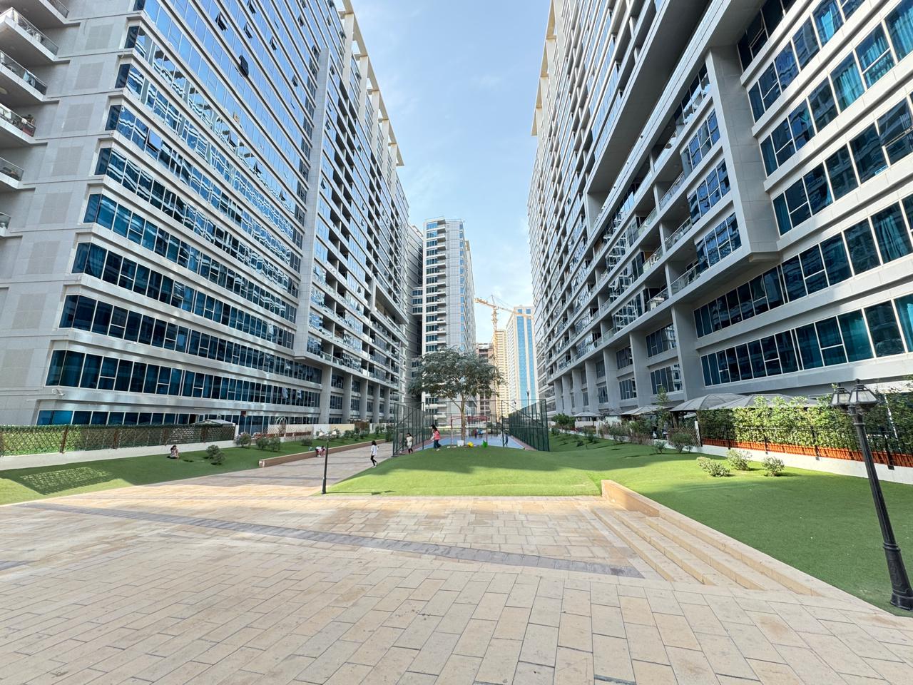 Spacious Apartment | Skycourts Towers