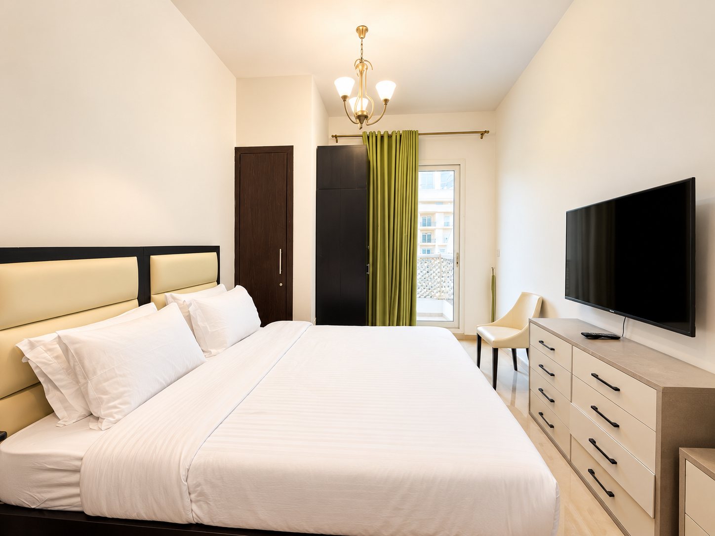 Furnished studio in Hanover Square