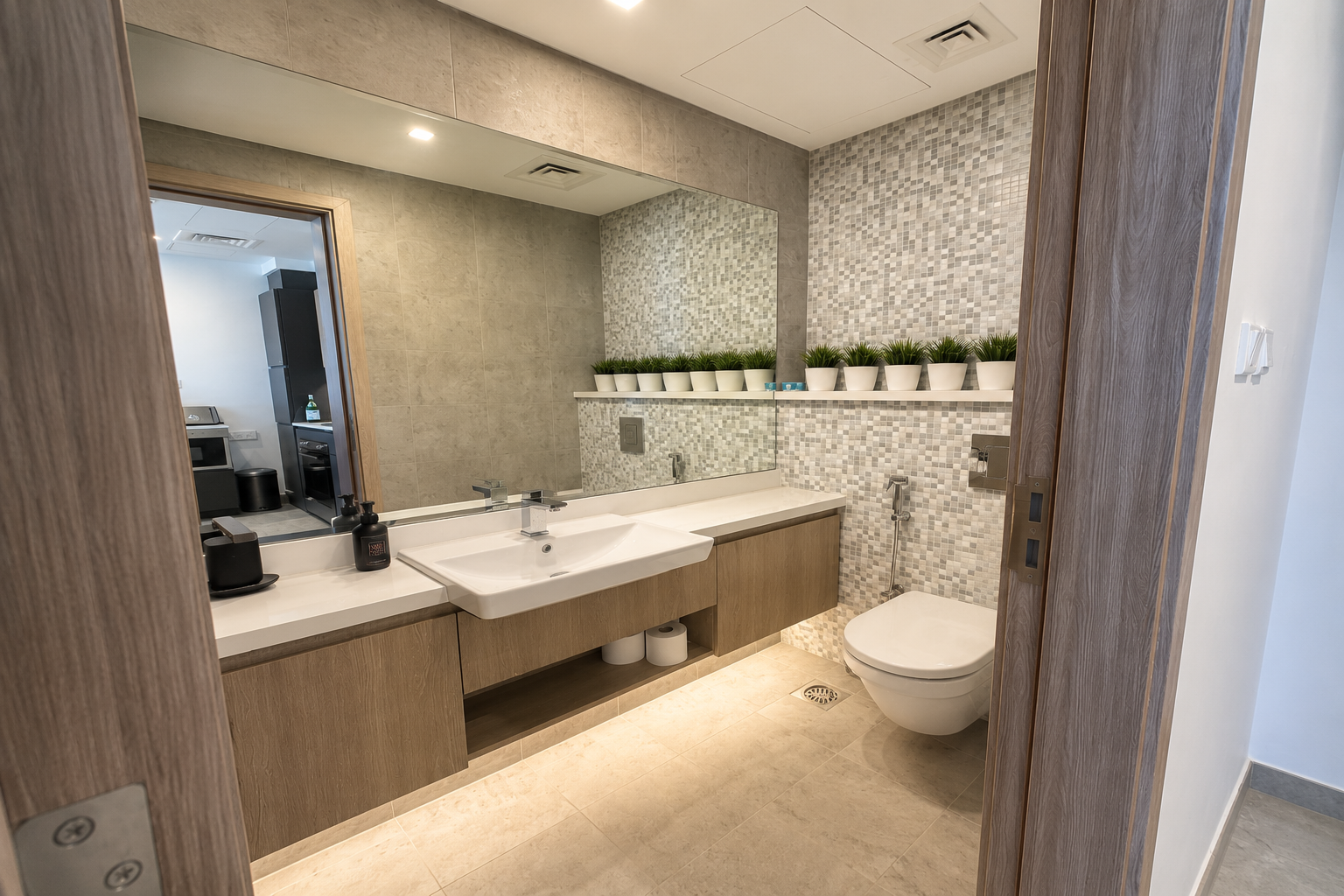 Luxury Marina Skyline View | Spacious Layout | Waterfront Living | Vacant