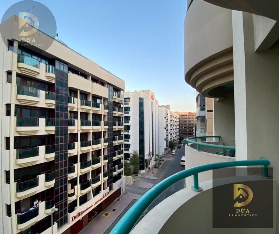 Spacious 1-Bedroom Apartment with Balcony in Golden Sands 12, Al Mankhool, Bur Dubai | NO COMMISSION