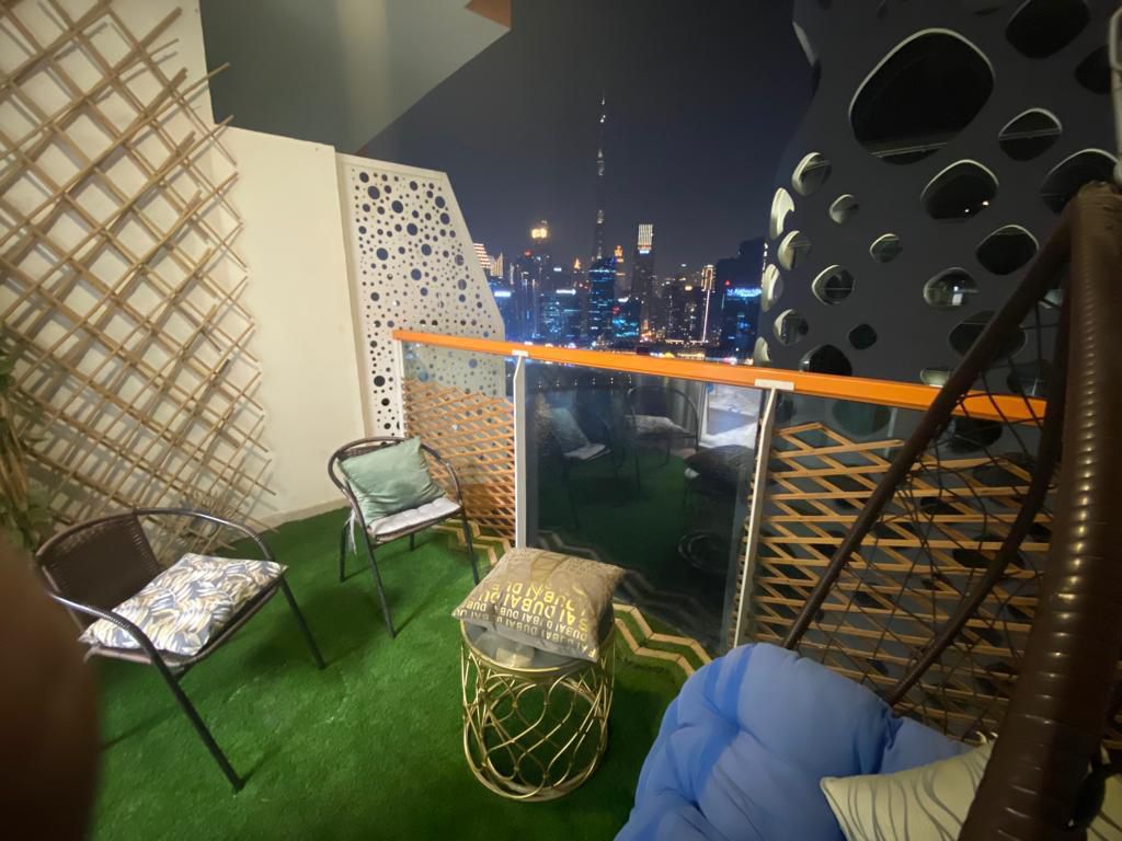 High Floor | Burj khalifa & Canal View | Furnished · image 8