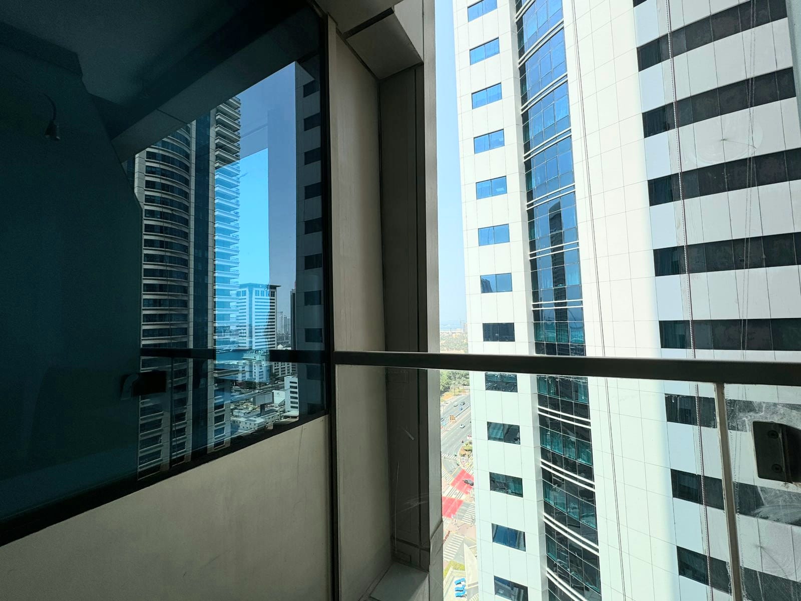 Sea View | Chiller free | Next to tram