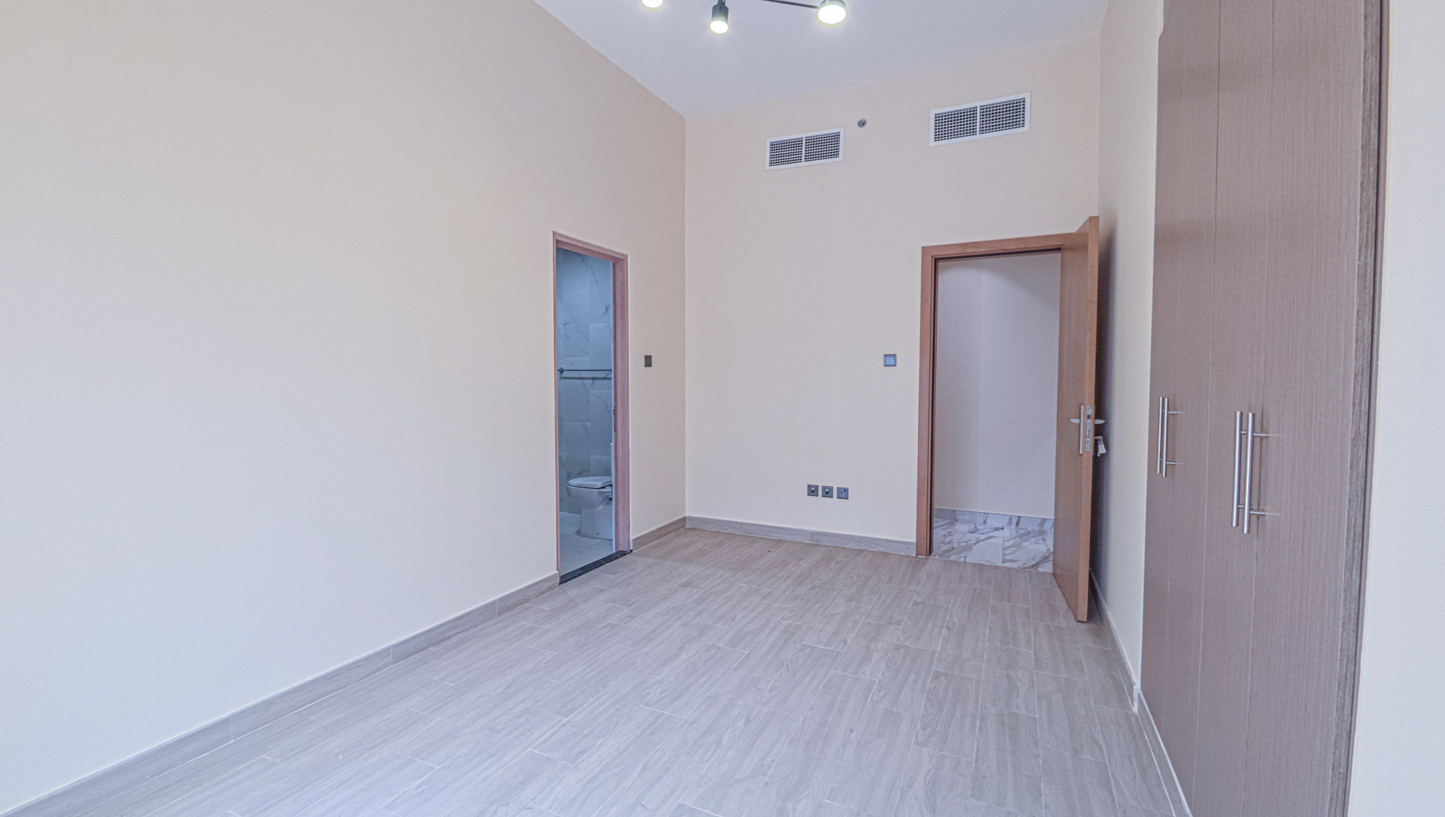 Well Maintained | Spacious Rooms | Community View