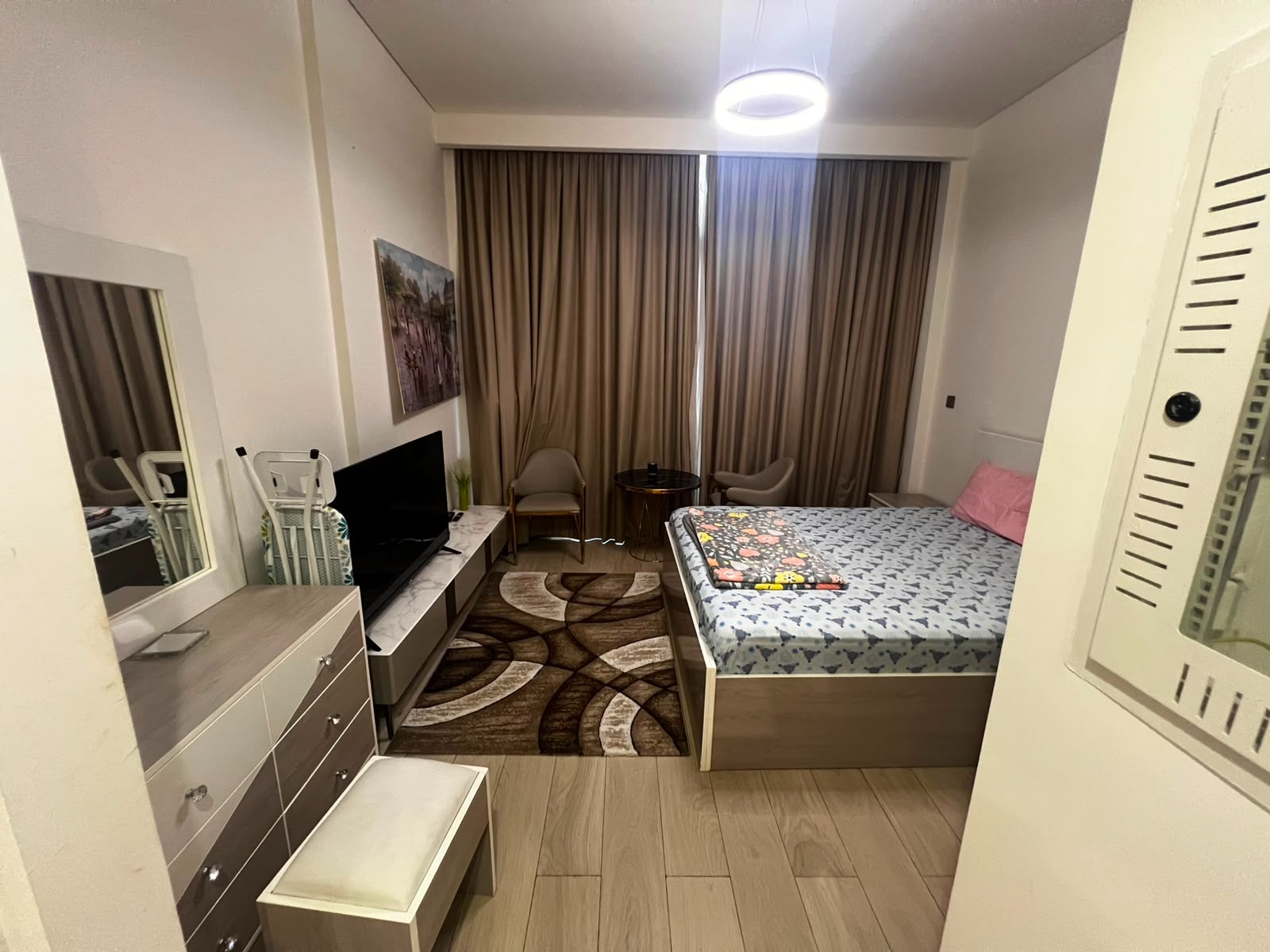 12 cheques | Chiller Free | Bright View