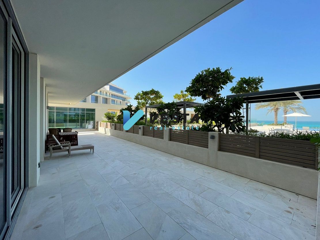 Direct to Beach | 2BR + Maid TH | Full Sea View | Fully Upgraded & Furnished