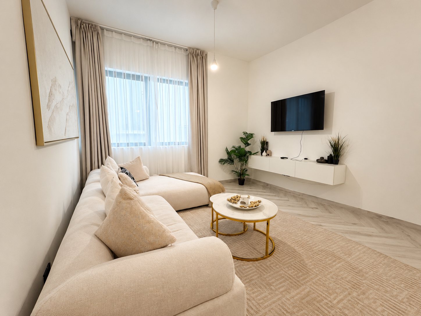 Furnished 1-bed apartment in Empire Residence