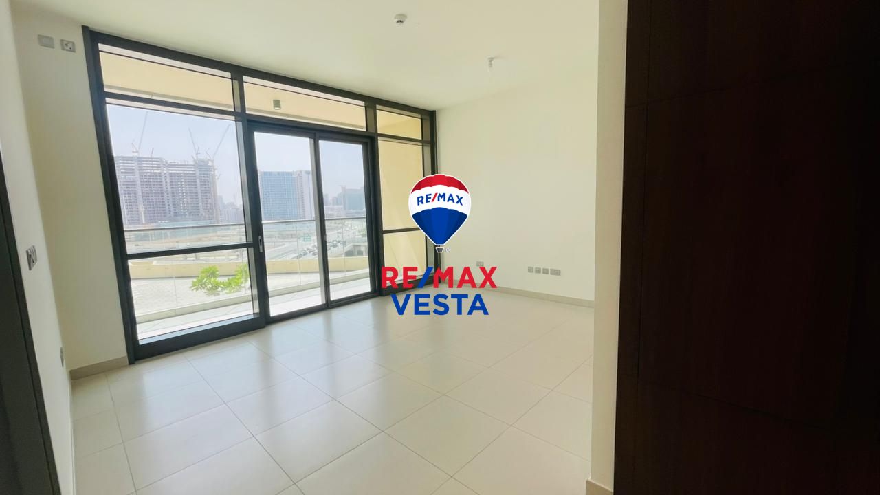 Mid Floor | Canal View | Balcony | Ample Layout | Amenities