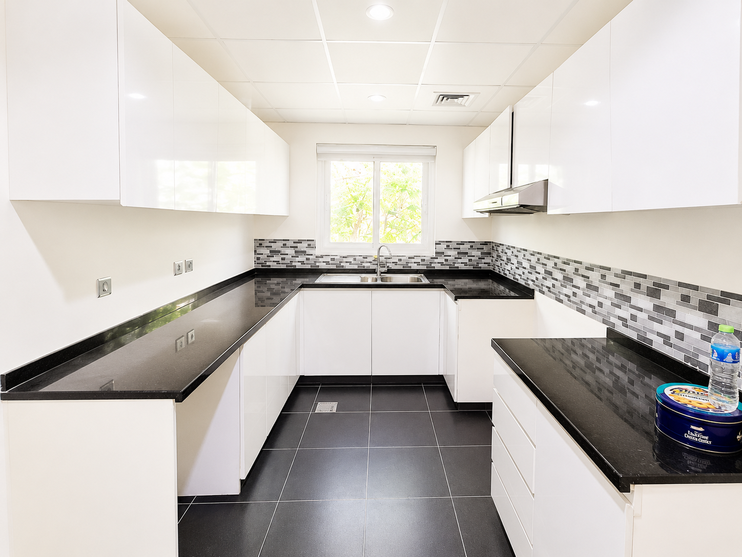 Upgraded Villa 3BR + Maid | Tenant Occupied | Unfurnished