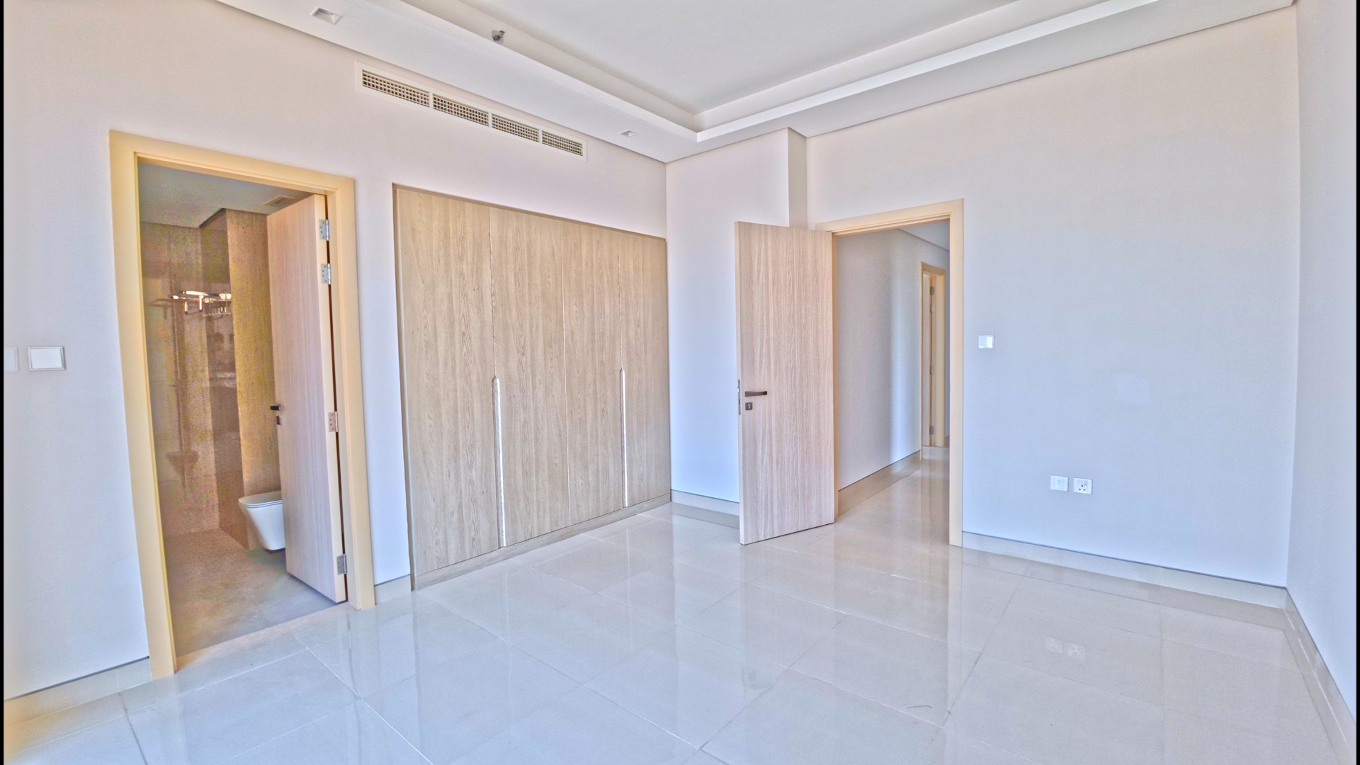 Ultra-Massive 3BHK | 2,319 SQFT | Villas-Size Layout | Hot Deal