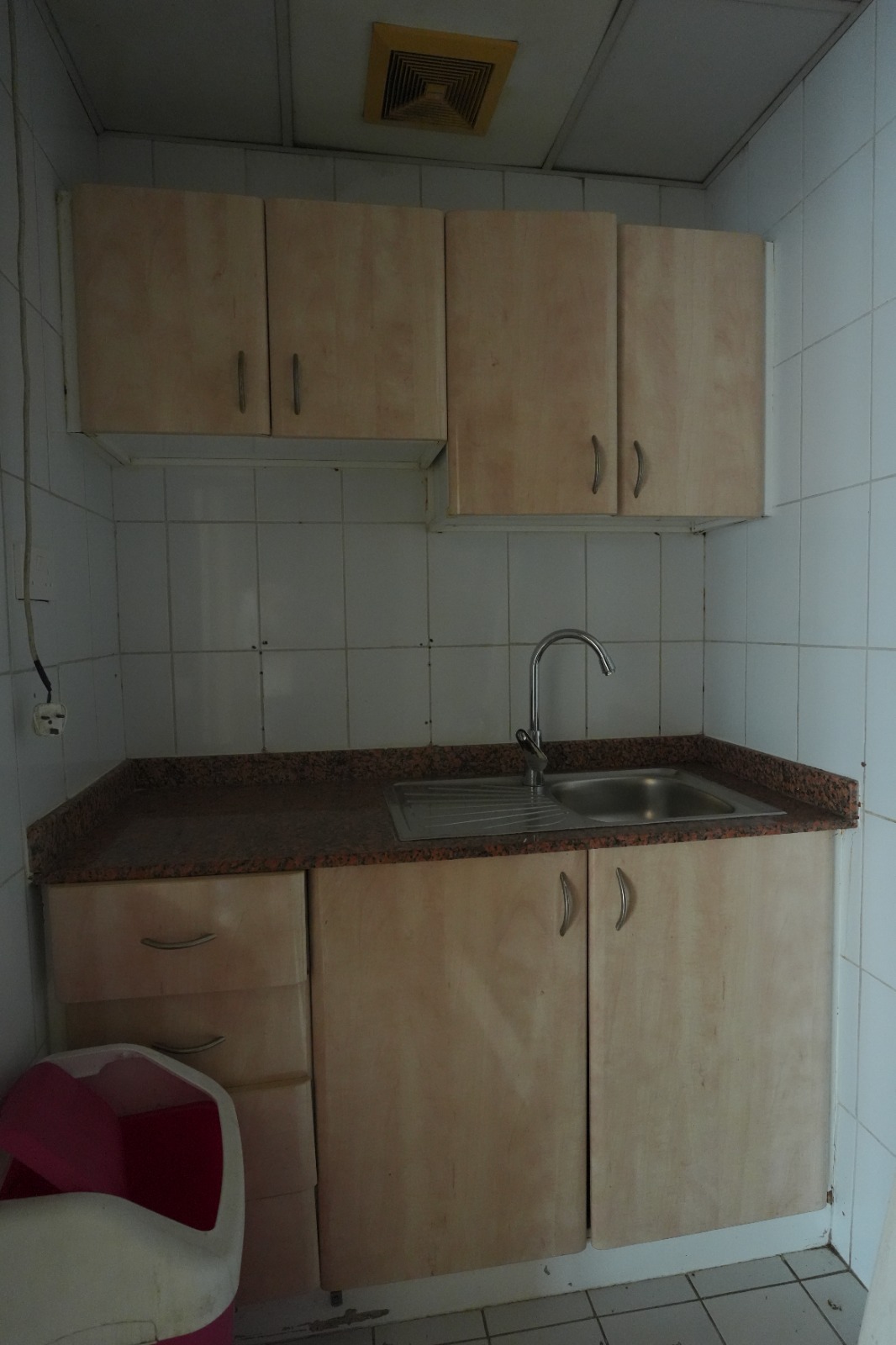 Corner Shop | Prime Location | Spacious Layout