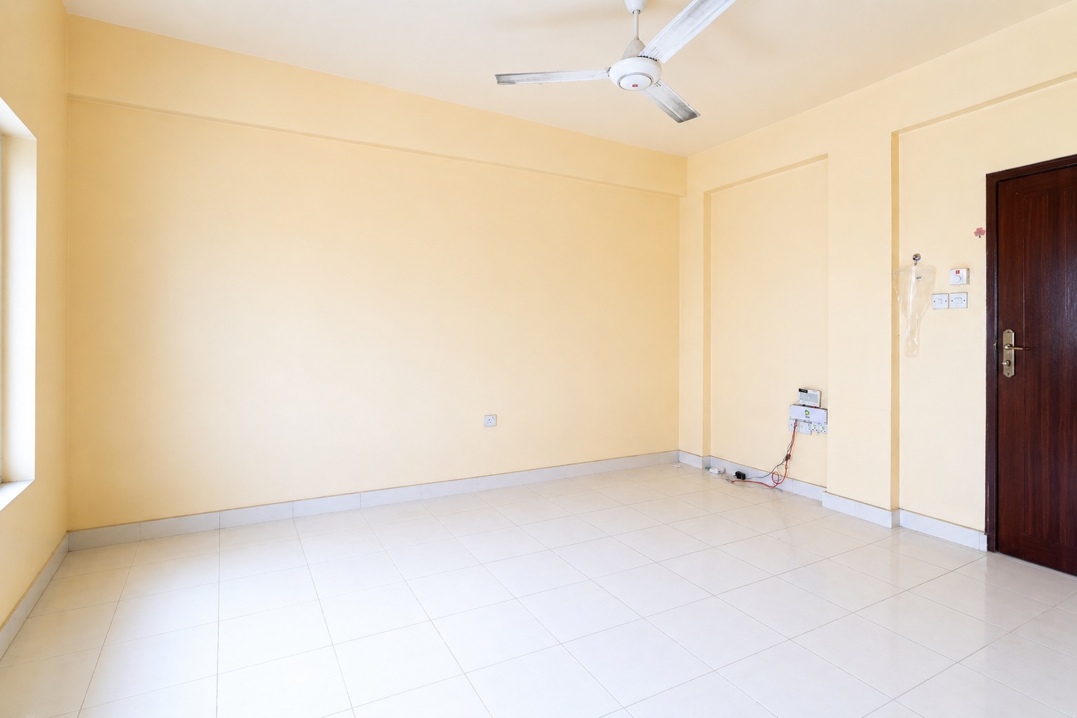 Ready to Move | Bright Apartment | with Balcony