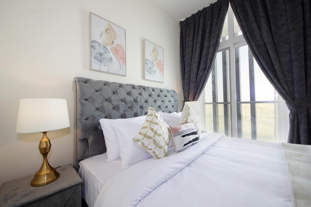 Corner unit | Single Row | Spacious layout