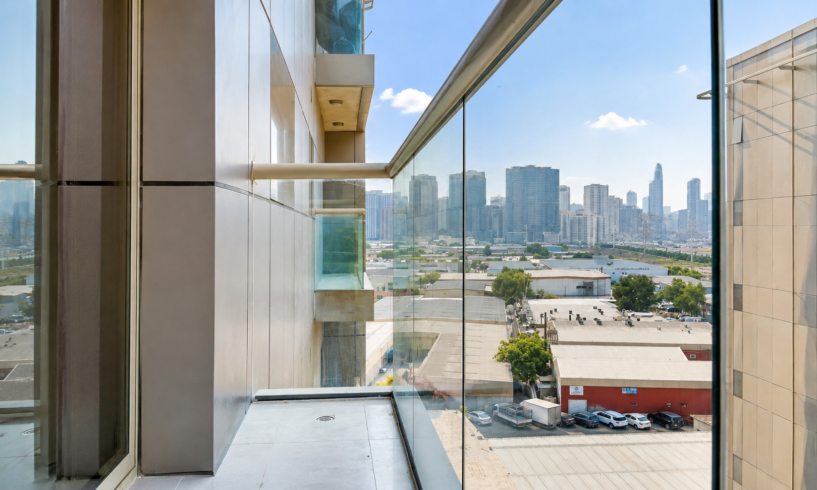 Spacious 1BHK | Balcony | Closed Kitchen