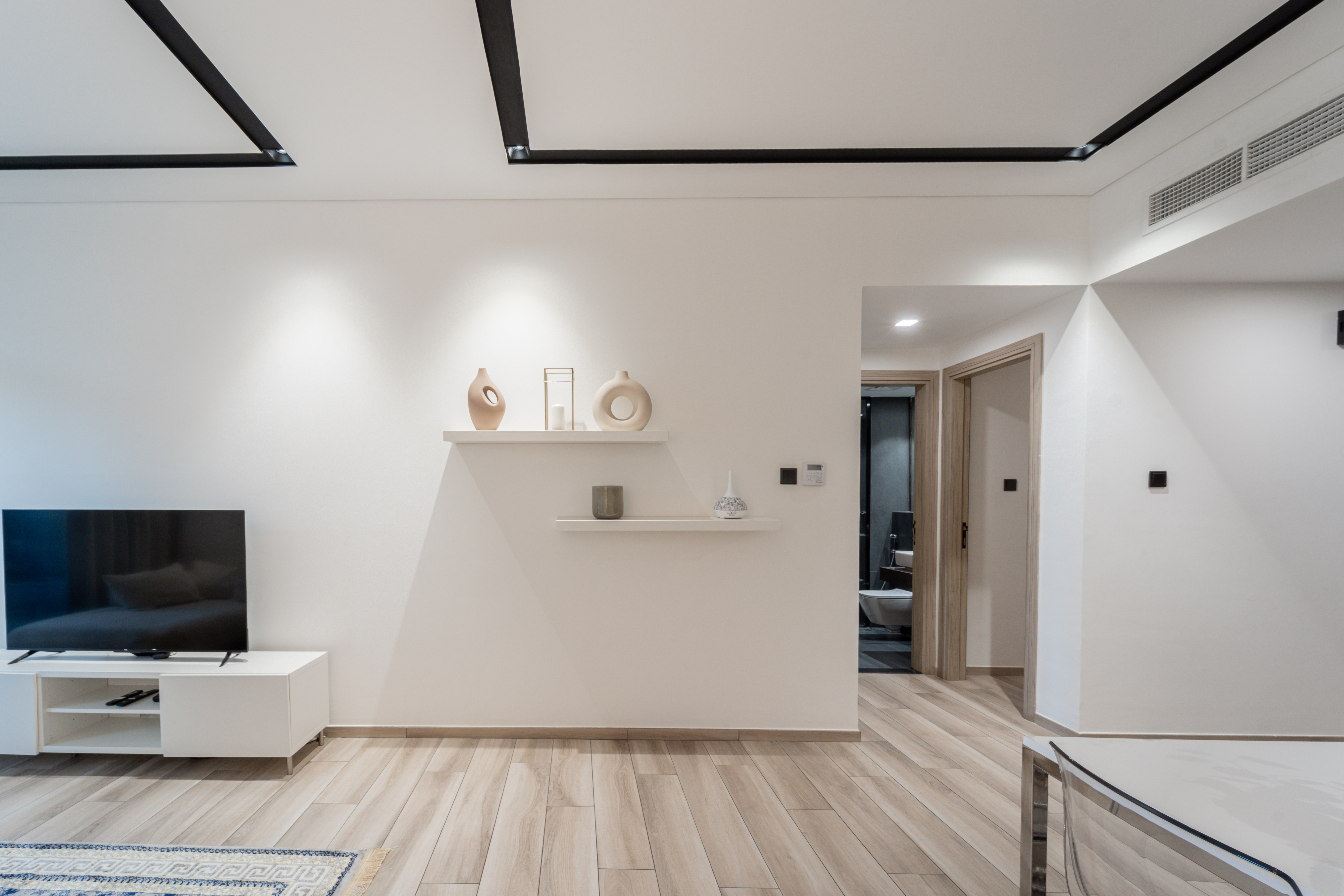 Furnished 1-bed apartment in Nicholas Residence