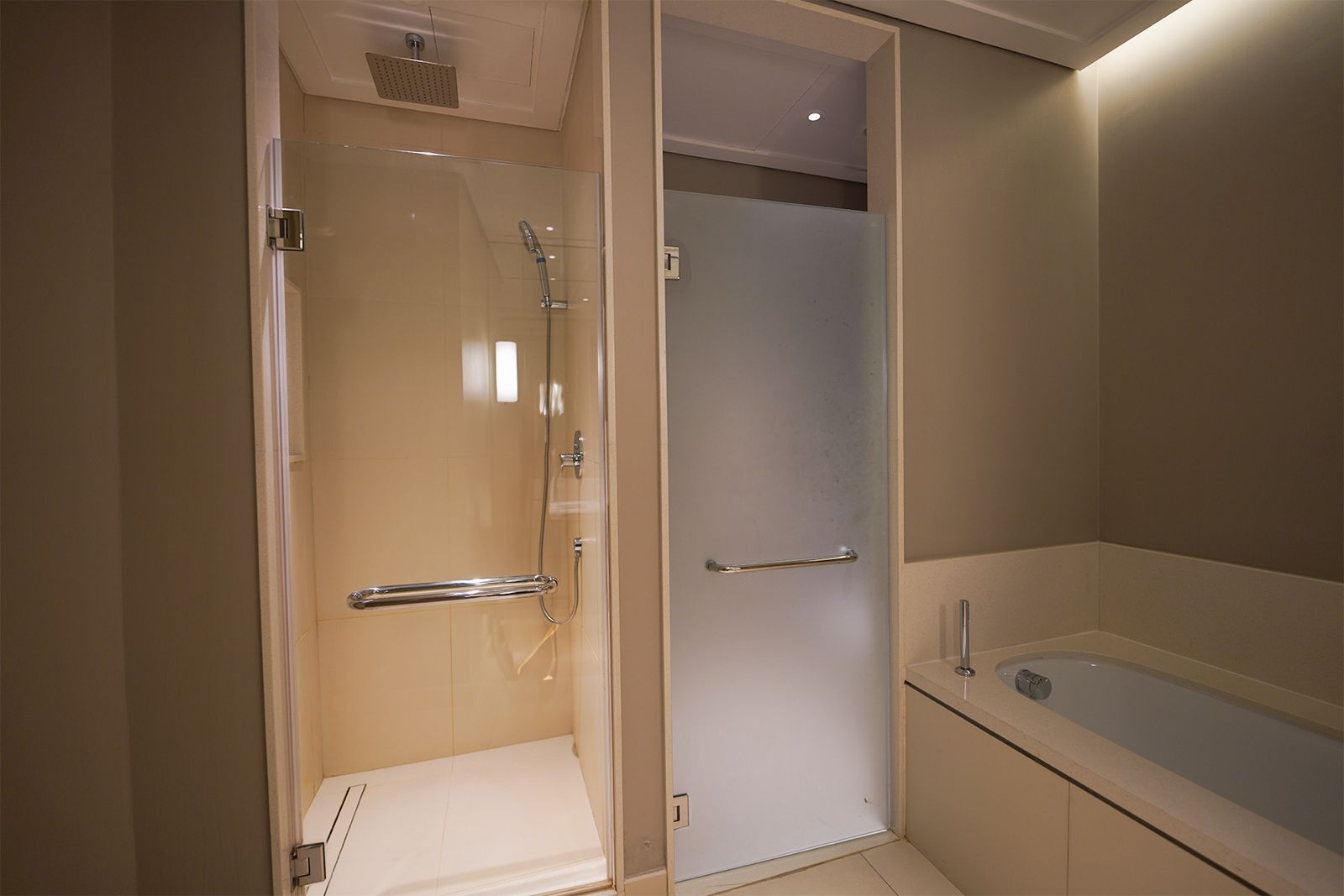 Burj Khalifa View | Fully Furnished | 2BR + Study