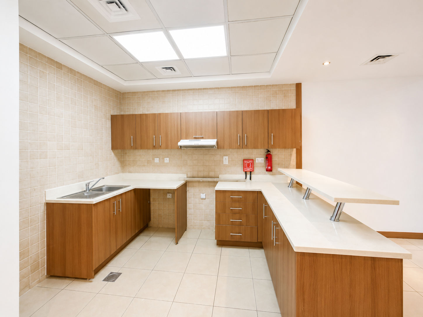 Next to Tram | Huge Layout | Ready To Move