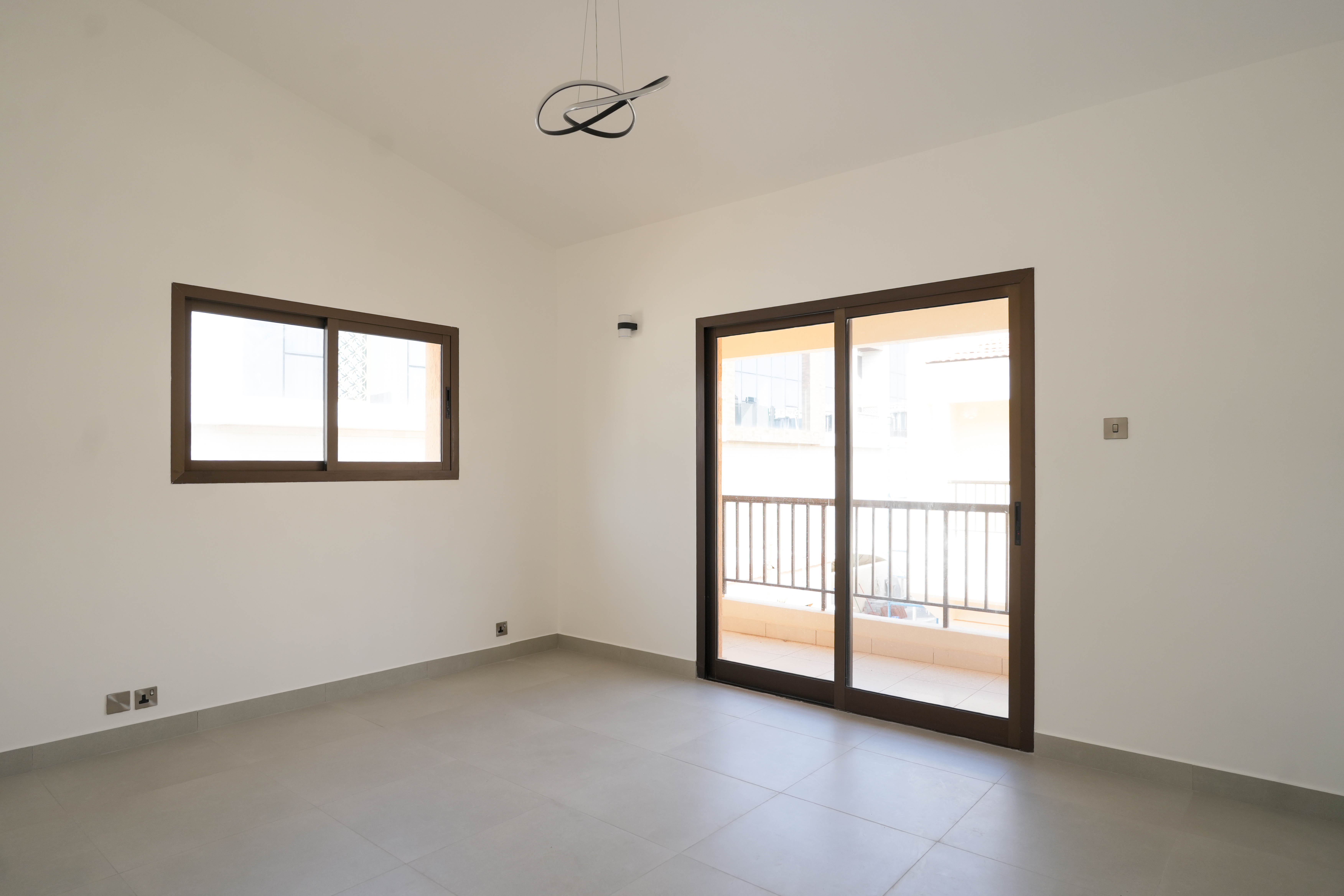 Fully Renovated 4BR + Maid Villa | Private Garden | Ready to Move | Jumeirah 3