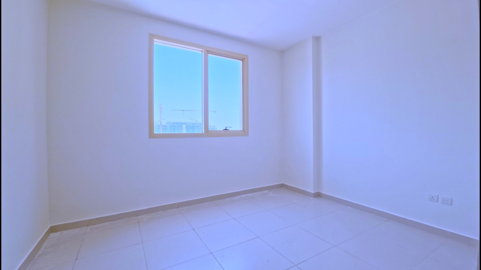 Spacious | Unfurnished | Bright & Well Maintained
