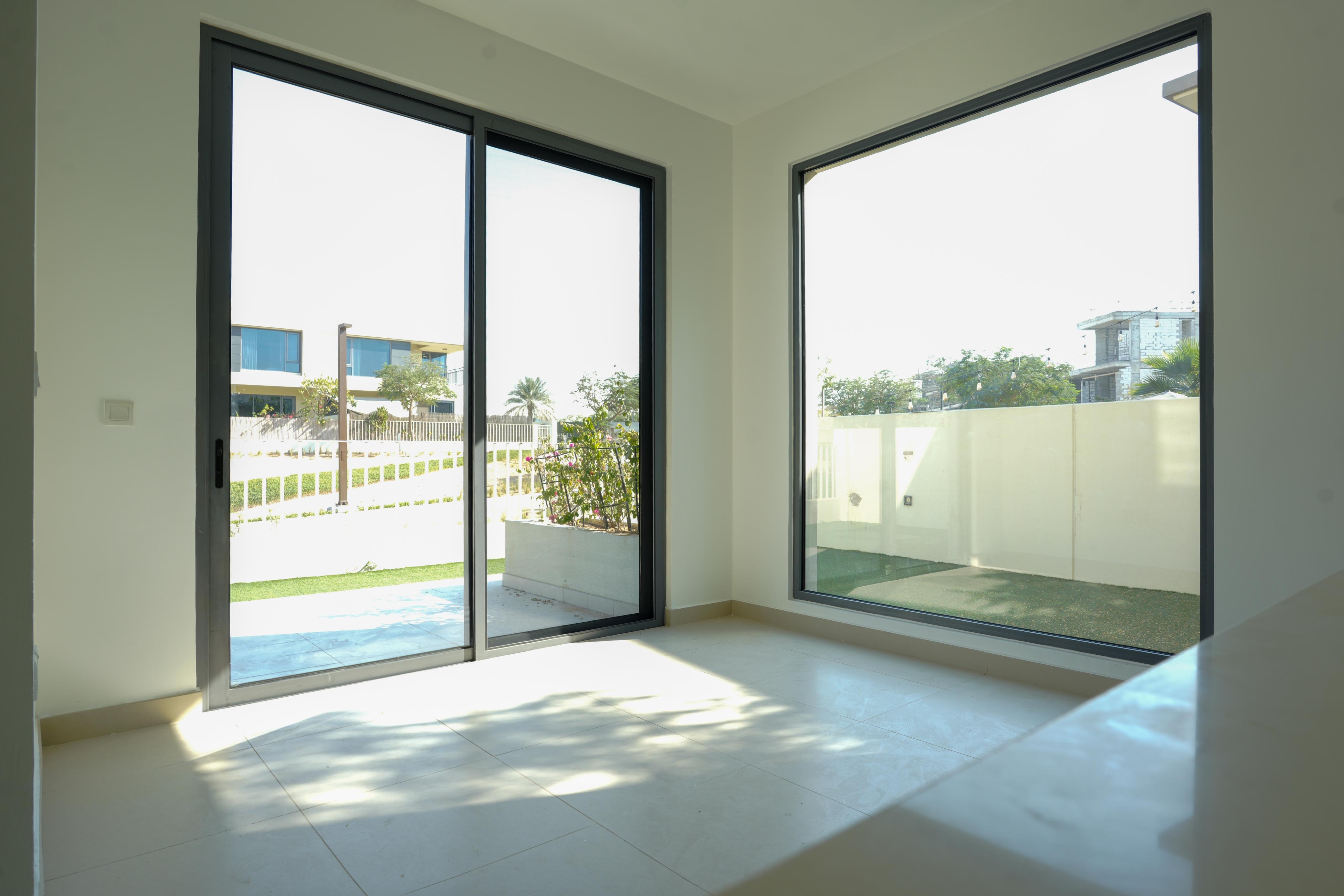 5 Bedroom +Maid | Single Row