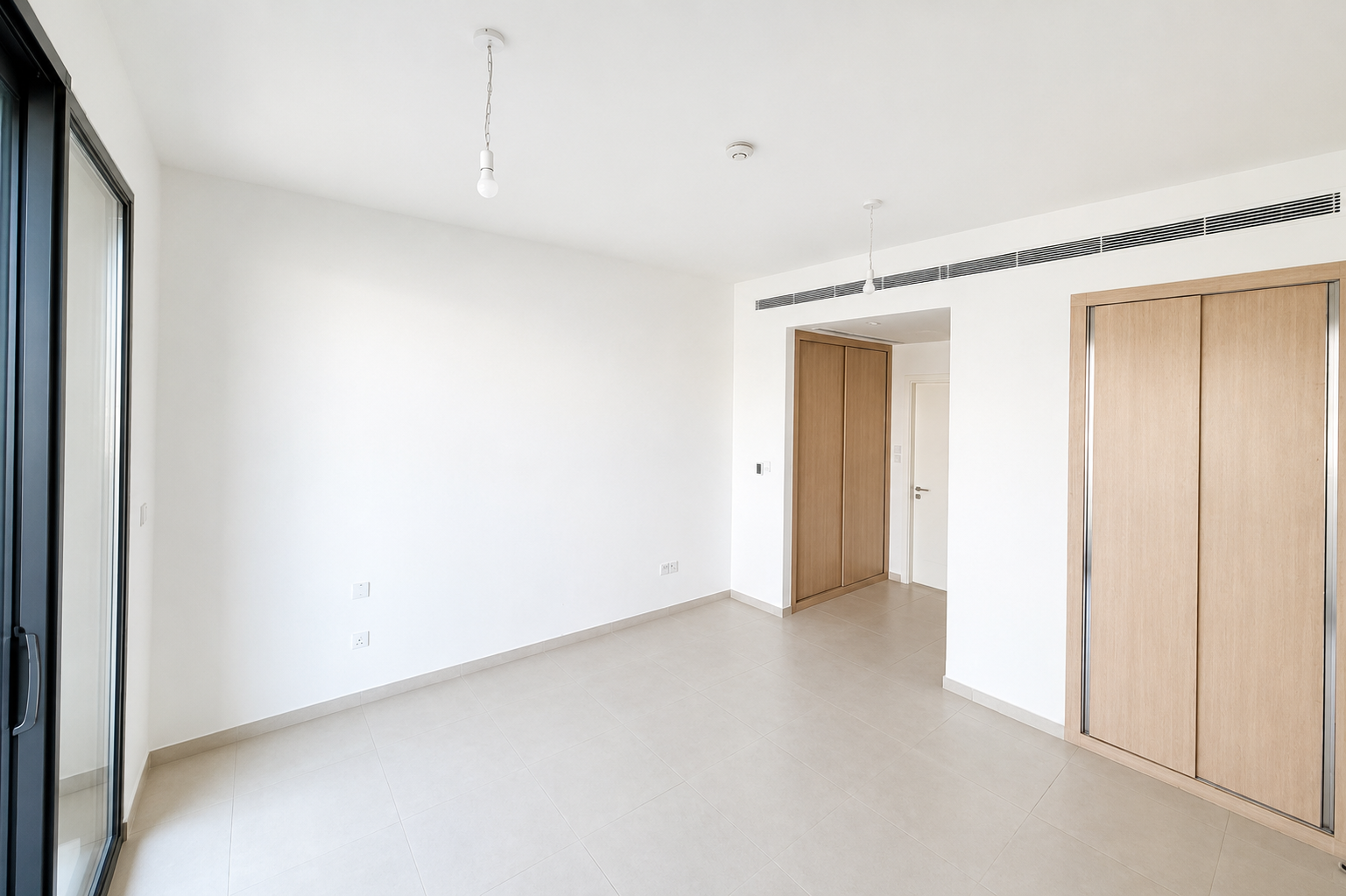 Bright Layout | Unfurnished Studio | Community View