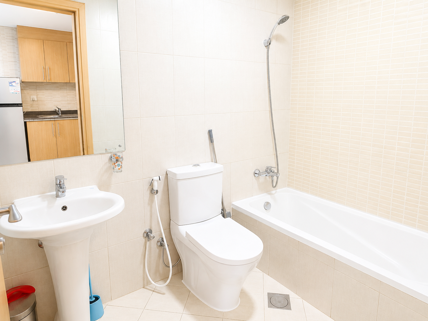 Modern Studio | Spacious Layout | Lincoln Park B