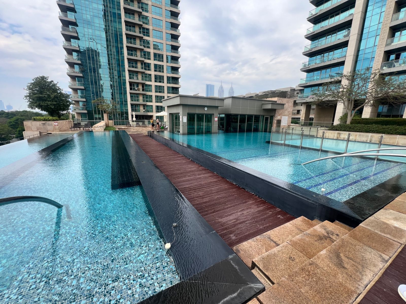 Semi Furnished | Balcony | Peaceful Green | Community | Golf & Pool View | Closed Kitchen
