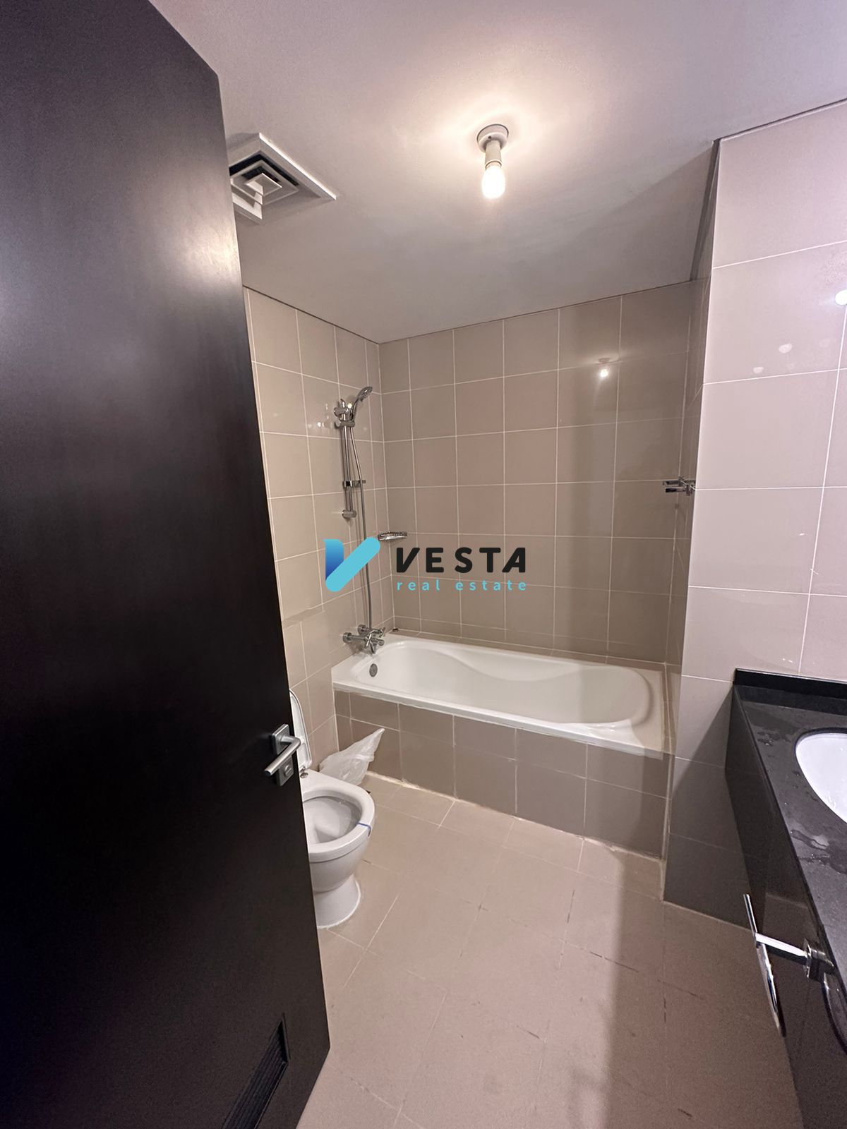 Ample Layout | Panoramic Island View | Mid Floor | Rent Refund