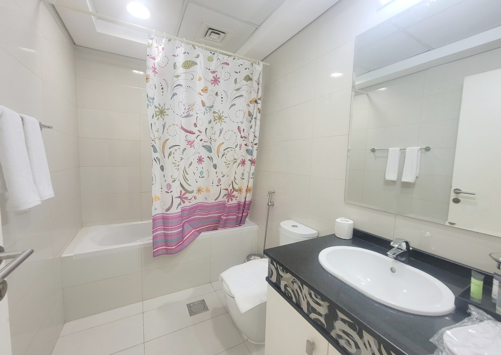 Spacious 1BR for Rent | Executive Bay Tower A | Business Bay