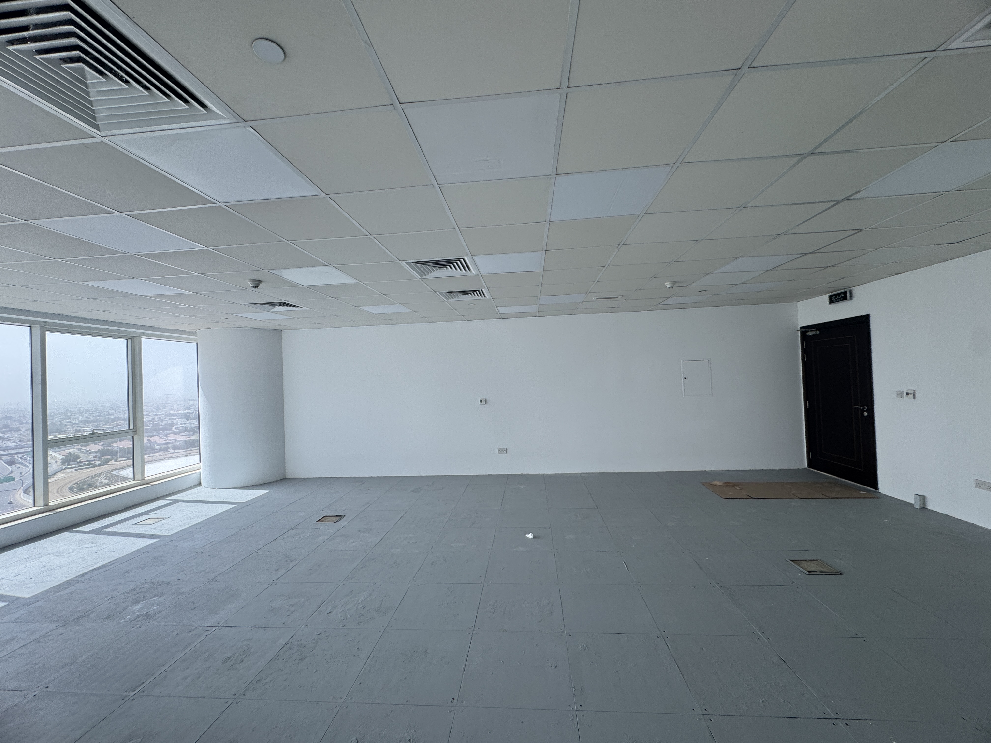 Spacious Office | Ready to Move-in | Churchill Towers