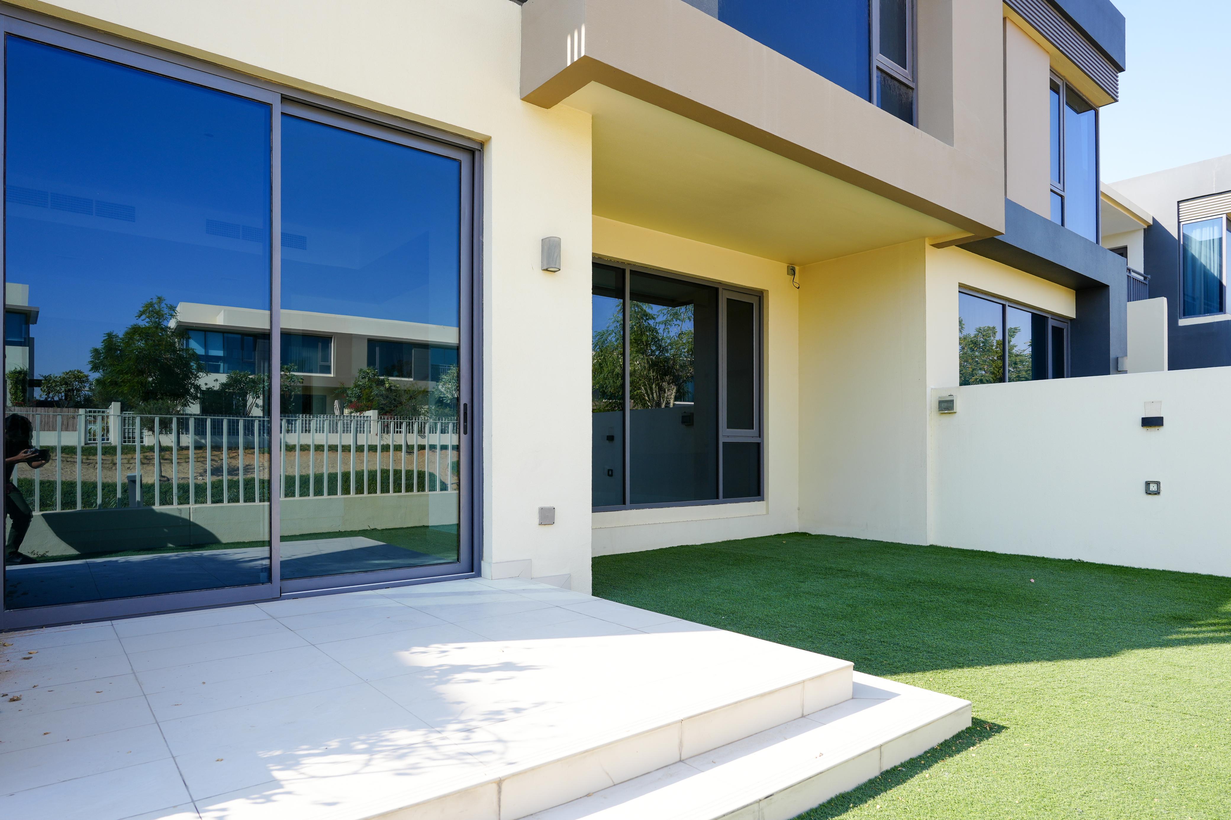 5 Bedroom +Maid | Single Row