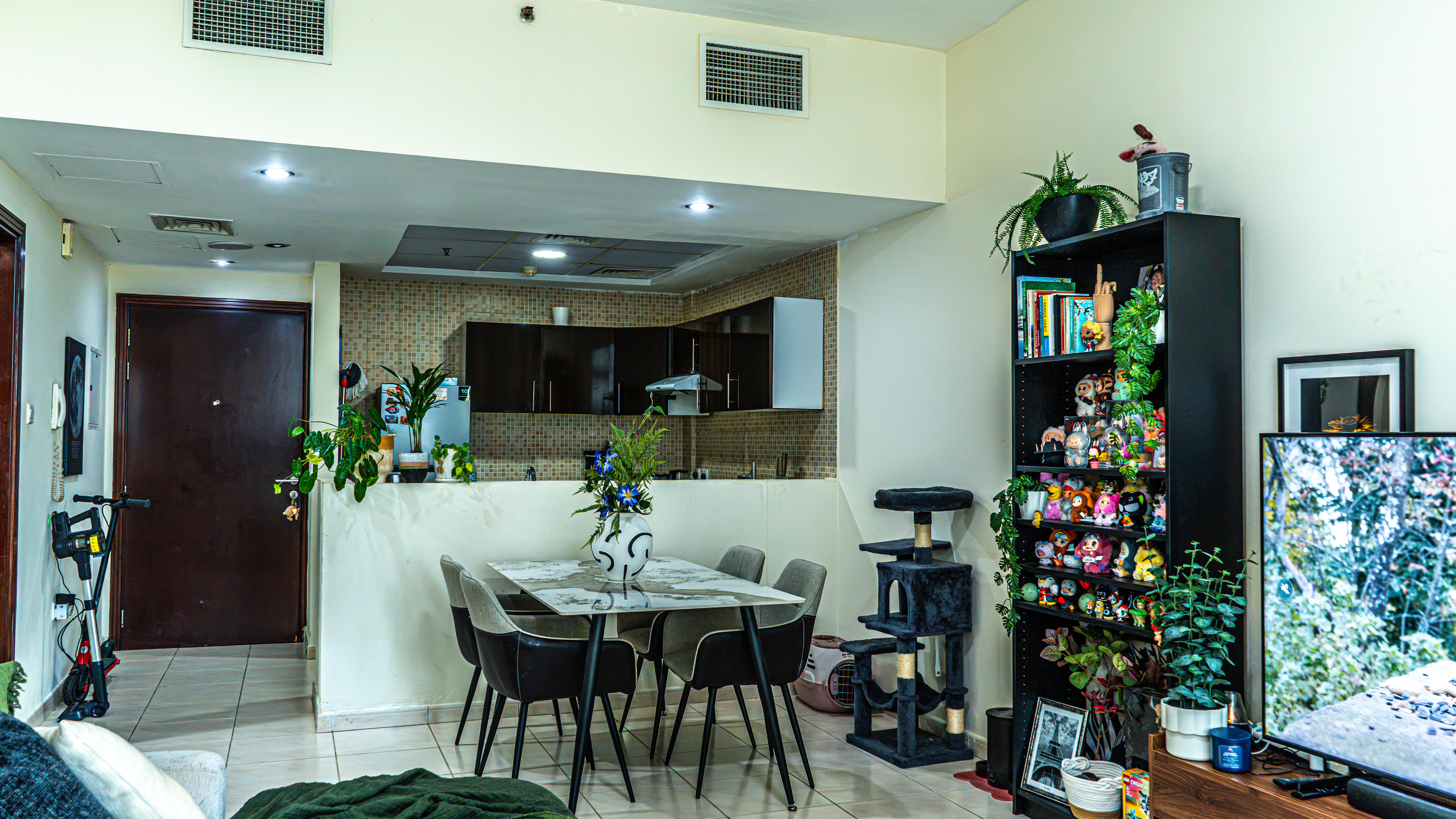 Exclusive 1BR | Investor Deal | 690 Sq.Ft. | Motivated Seller