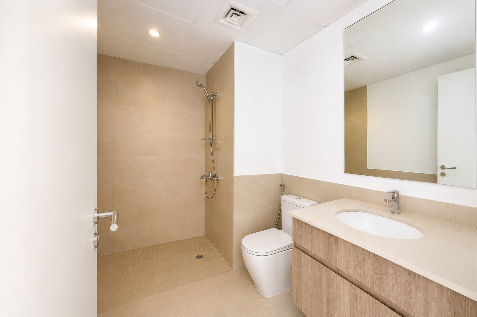 Bright Layout | Unfurnished Studio | Community View