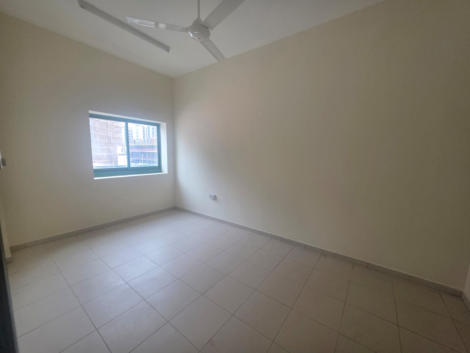 Spacious Layout | Big balcony | Near Bus Stop
