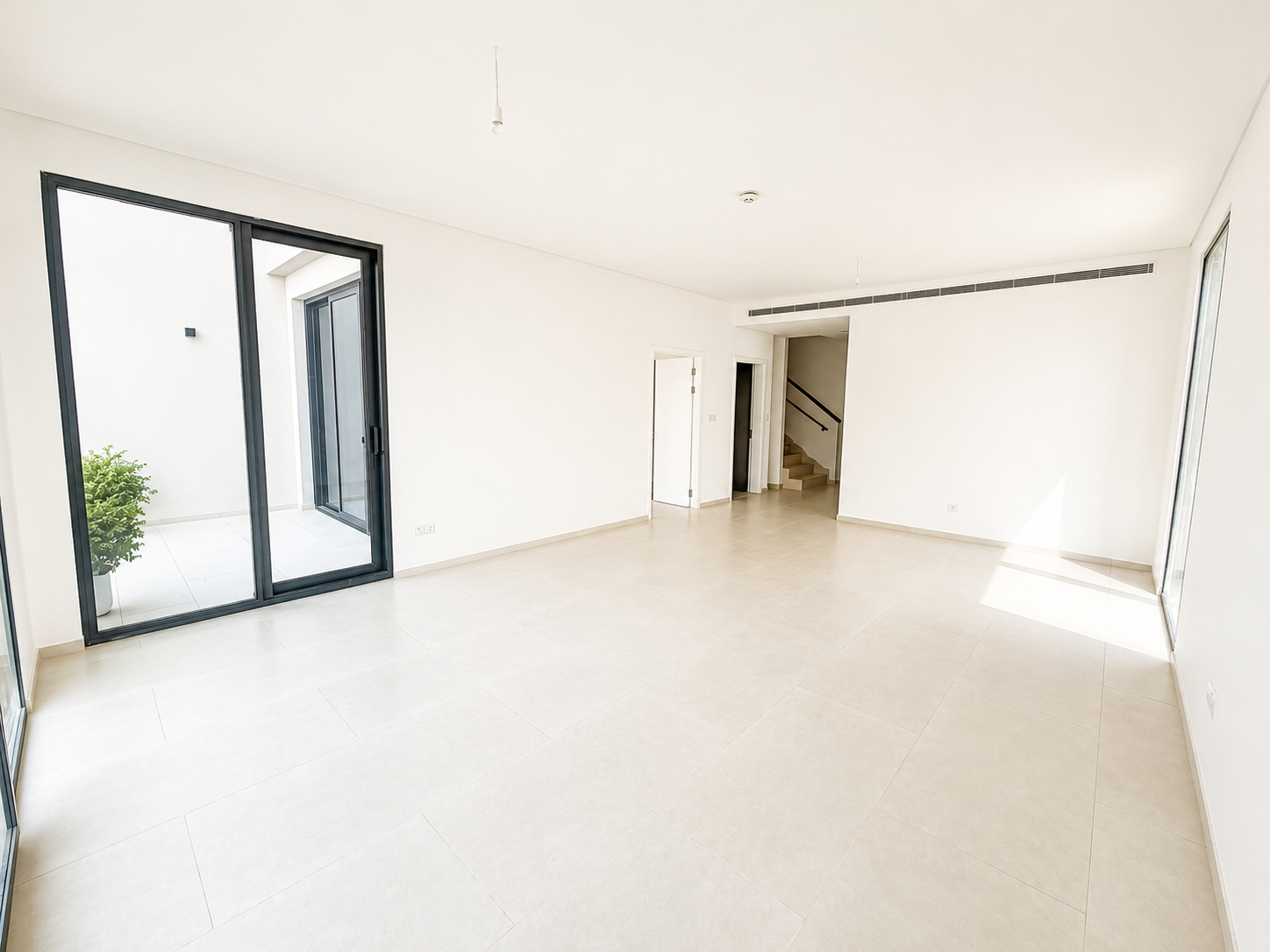 Vastu | Upgraded | Own amenities | End Corner