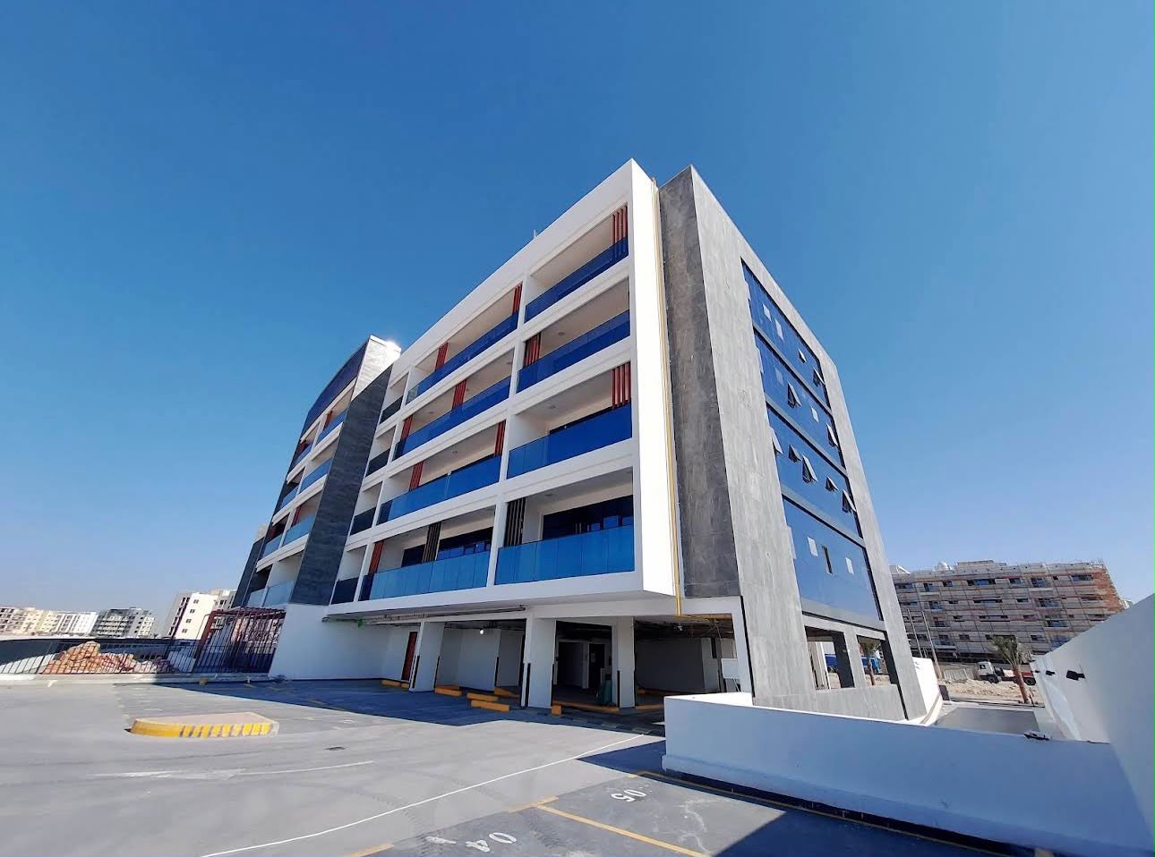 Modern Studio Apartment | Canal & City View | For Rent
