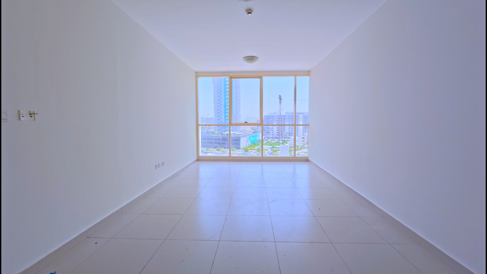 Spacious | Unfurnished | Bright & Well Maintained