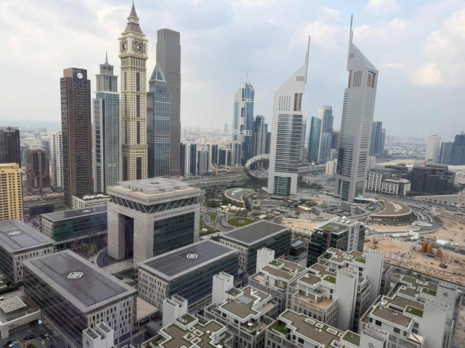 Bentley Home Interior | Fully Furnished | Bills Included