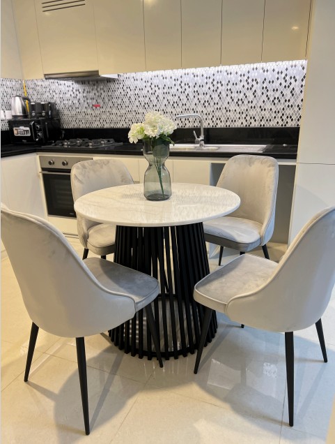Luxury Furnished | Prime Location | Canal View · image 5