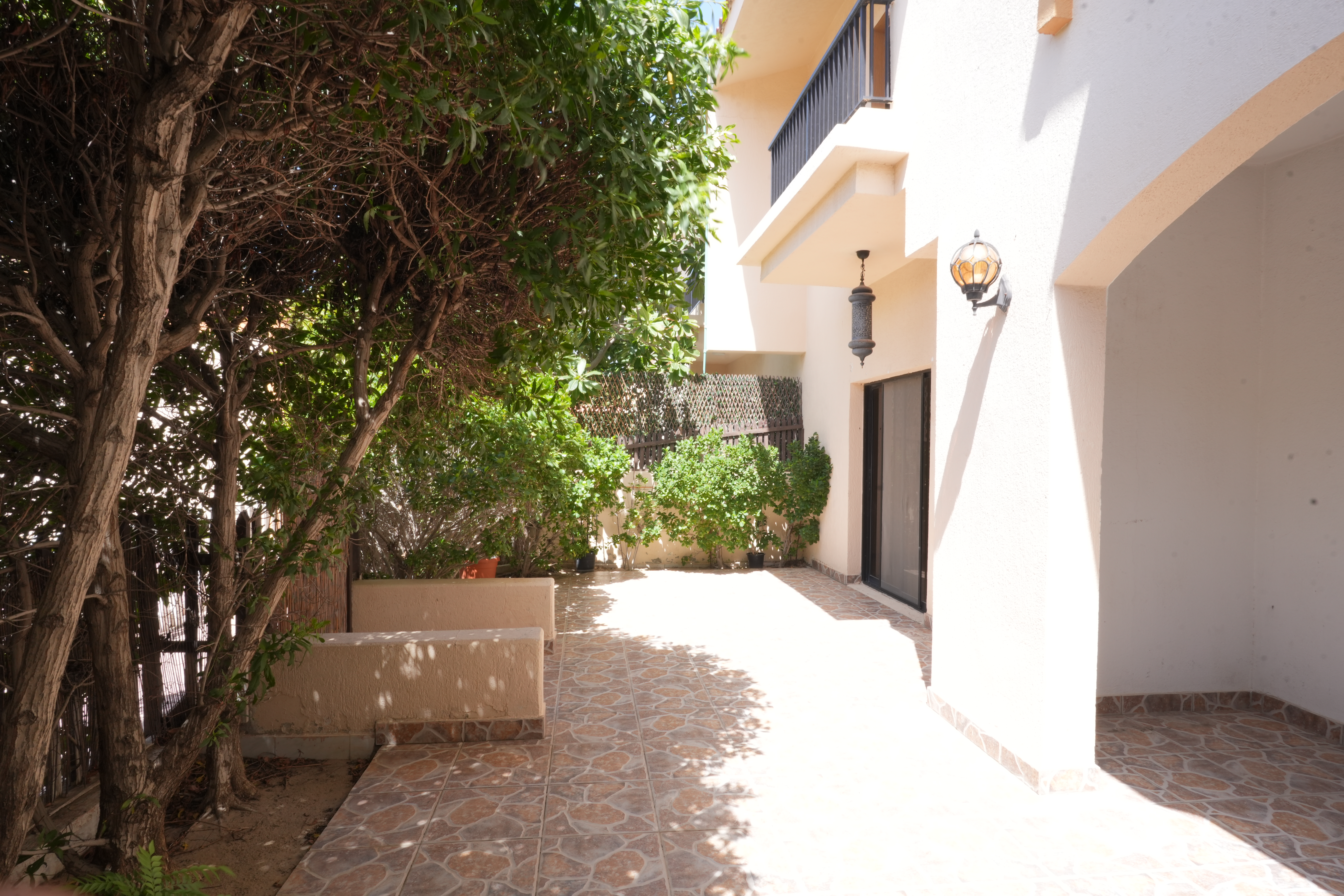 Spacious 4BR + Maid Villa | Gym | Pool | Ready to move | Jumeirah 3