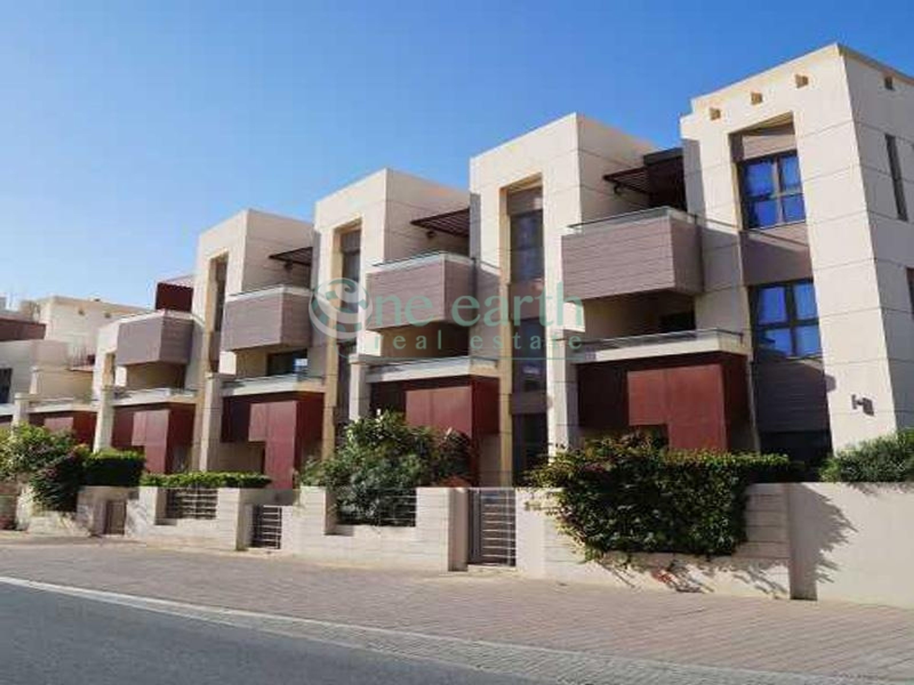 Sandoval Gardens Building Guide Bayut