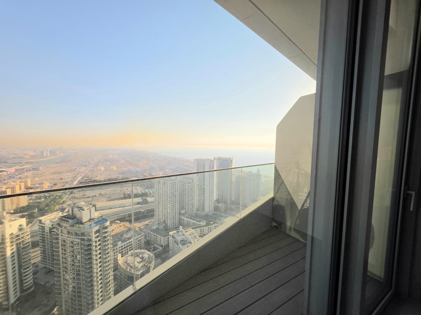 Full Marina view +Maids Room High floor
