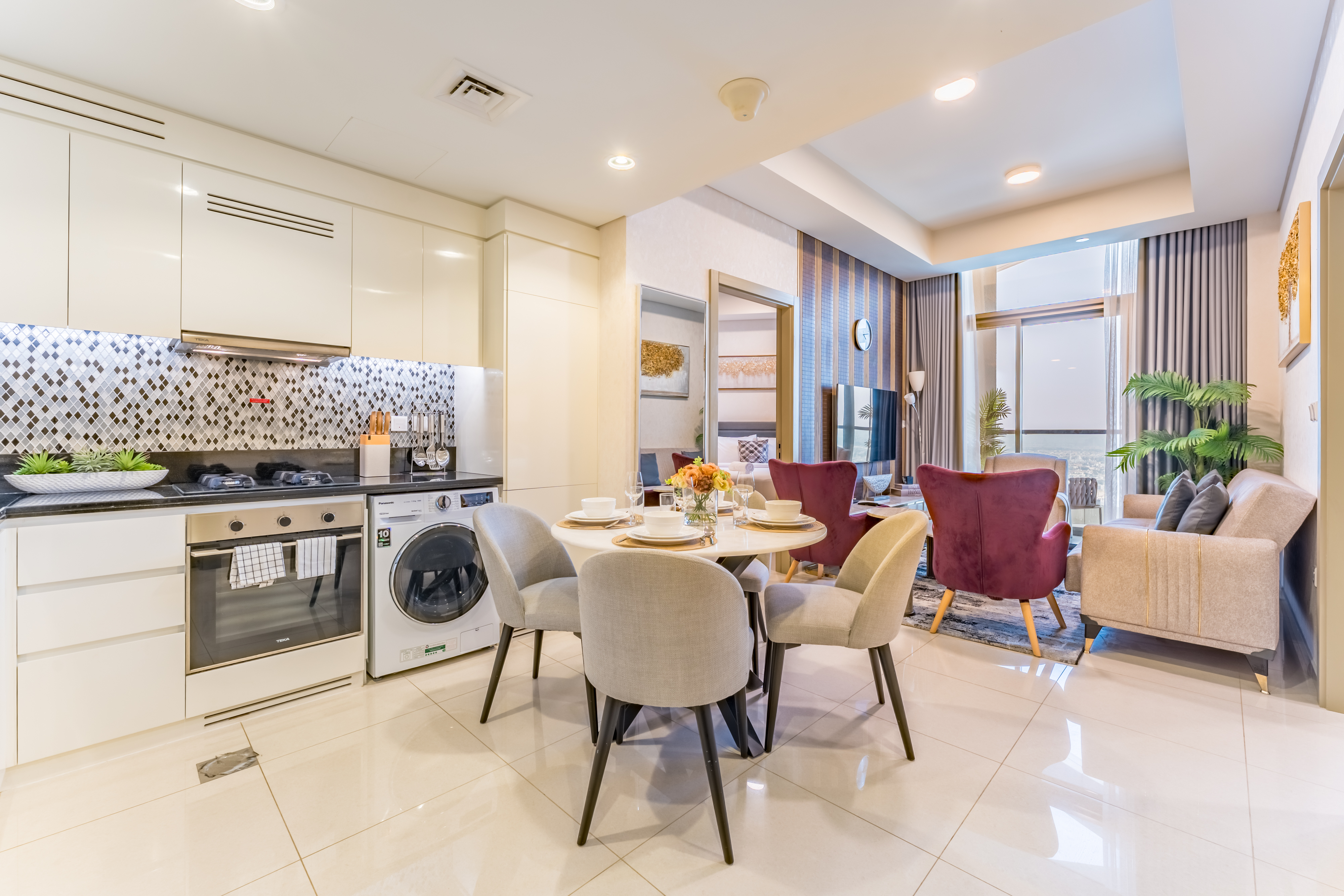 HIGH FLOOR | PRIME LOCATION | FULLY FURNISHED — Photo 5