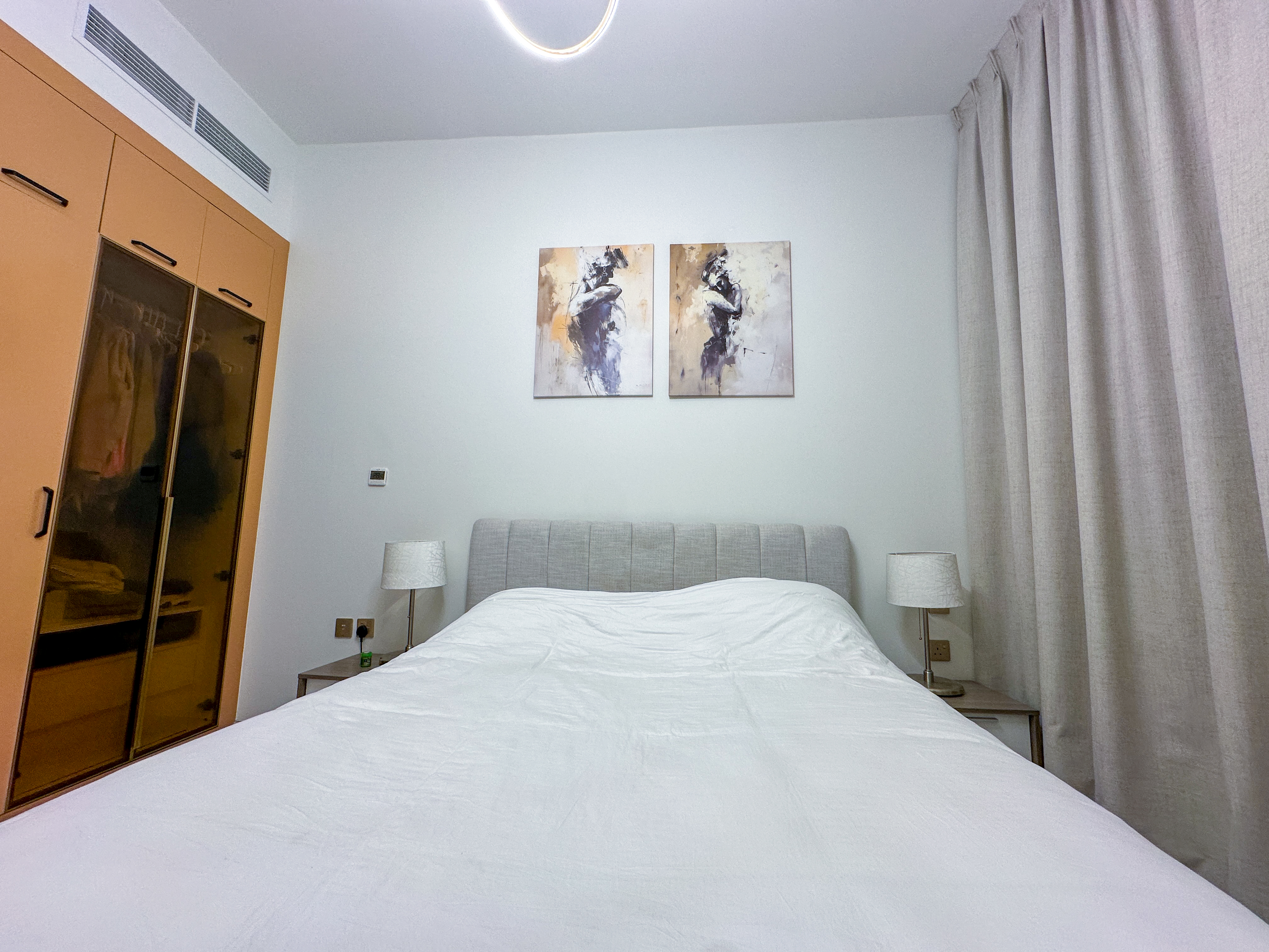 12 Cheques | Skyline Views | Premium Amenities