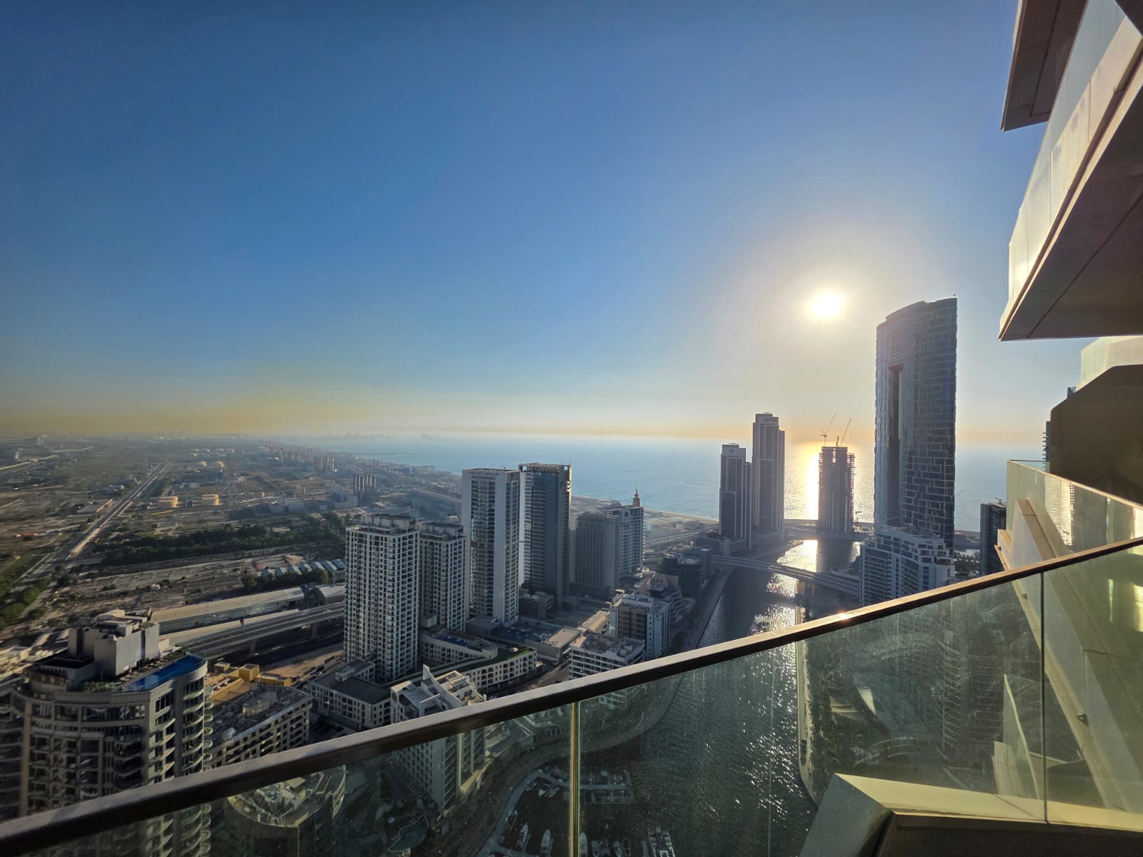 Full Marina view +Maids Room High floor