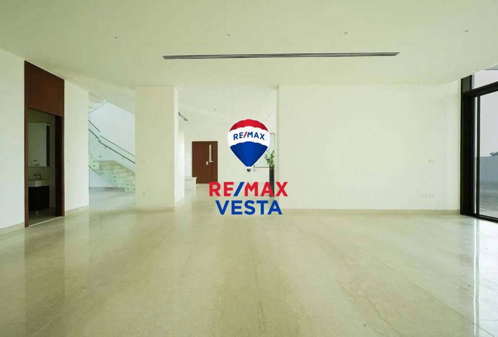 Majestic 5BR Villa | V5 Select & Corner | Maid Room | Brand New & Ready to Move