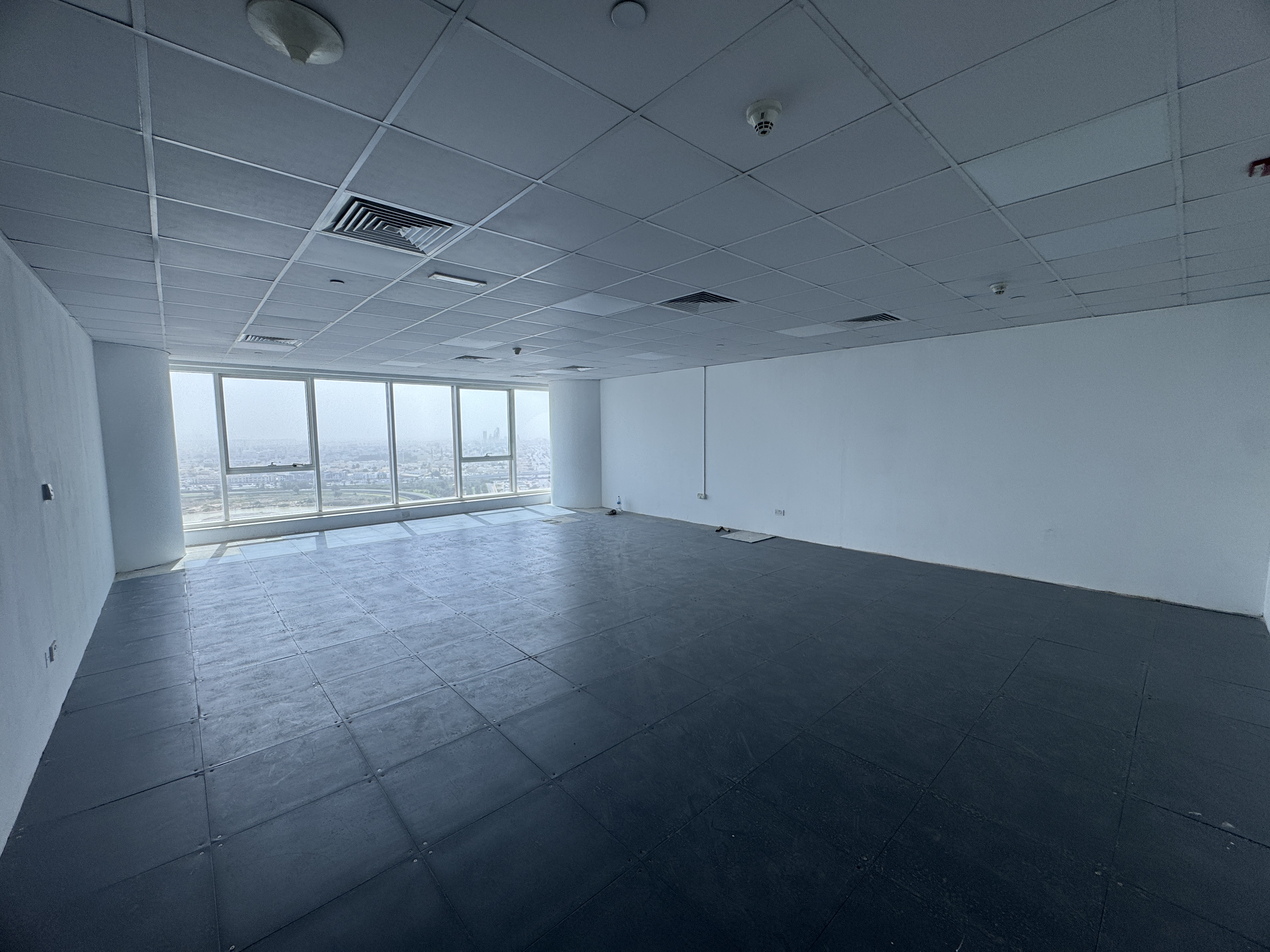 Spacious Office | Ready to Move-in | Churchill Towers