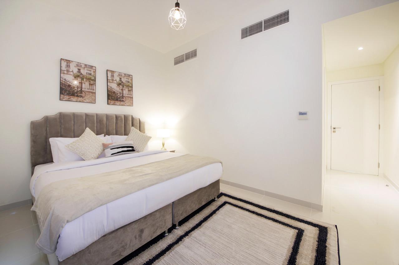 Corner unit | Single Row | Spacious layout