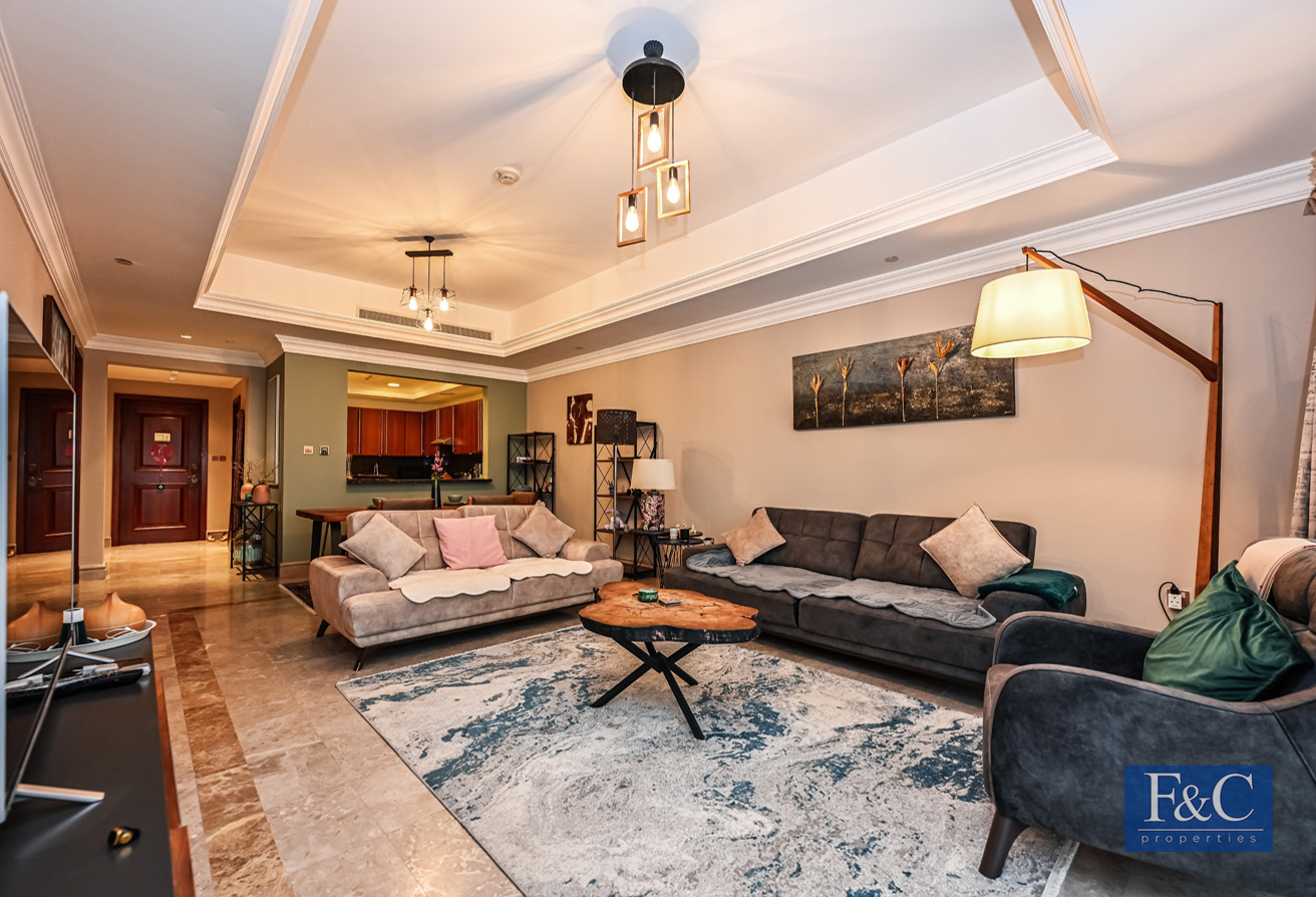1-BEDROOM | FURNISHED | LARGE TERRACE
