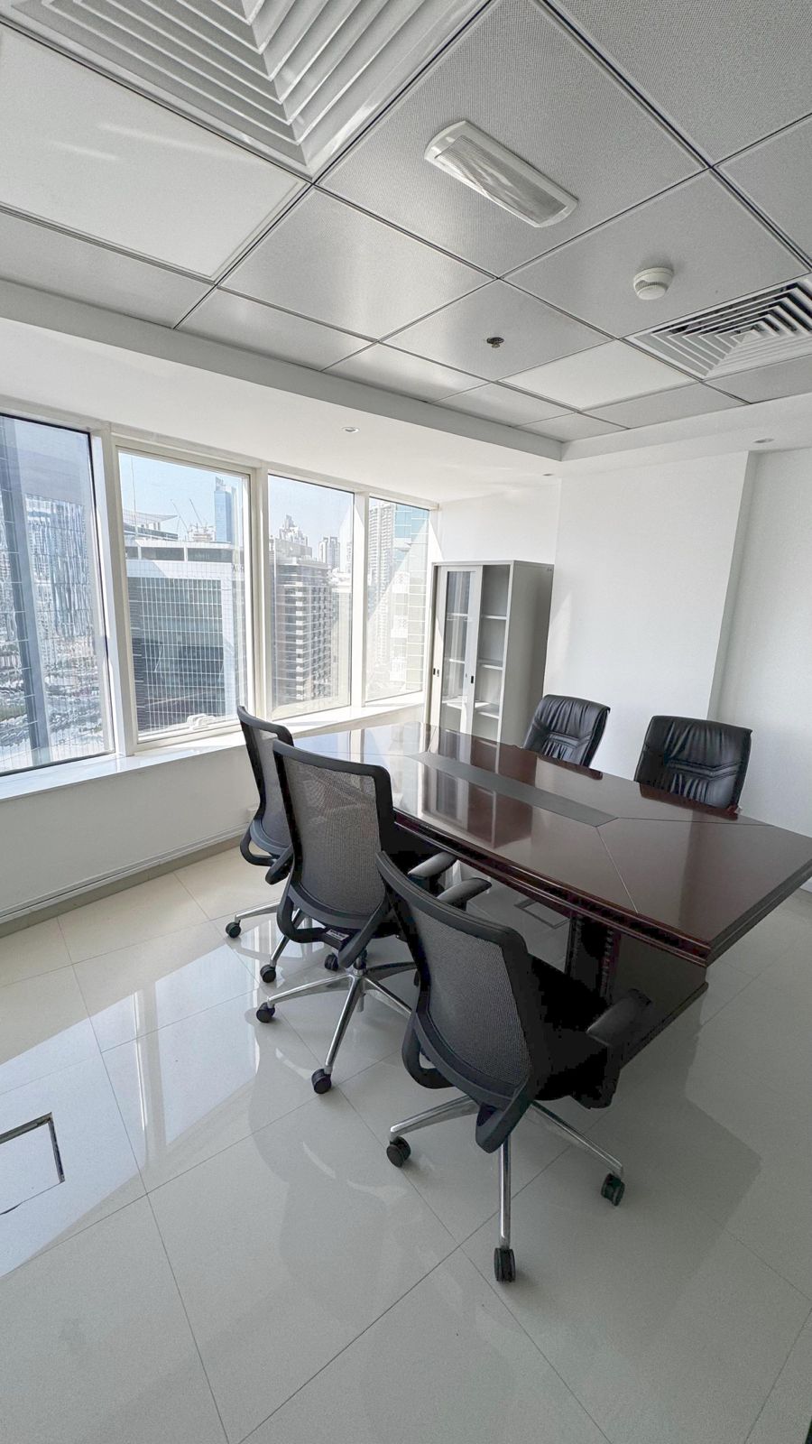 Fitted Office | Canal View | High Floor